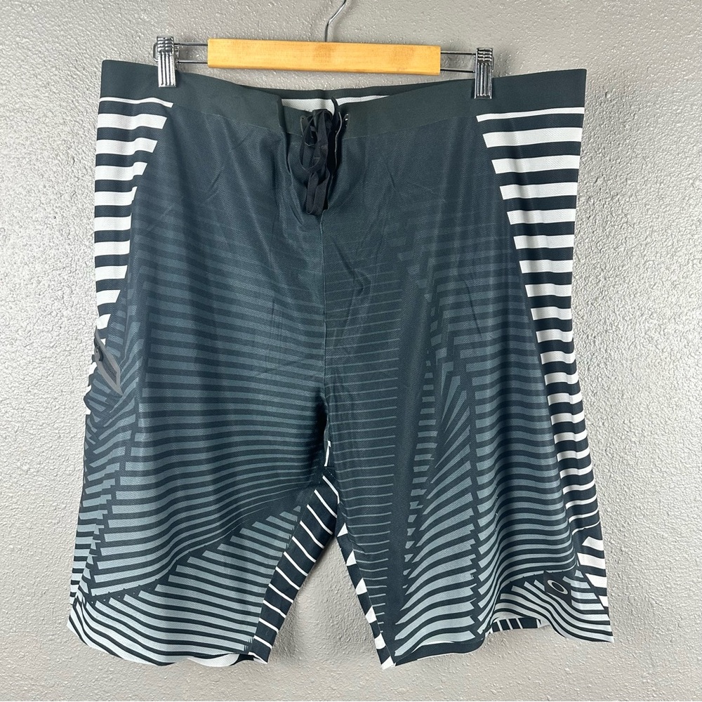 Oakley Off Richter 2 N 1 Training Shorts Men’s 40 (38 Actual) PLEASE READ